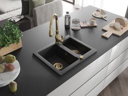 Mexen Carlos Granitspüle 1,5-Becken mit Küchenarmatur Savita, schwarz/silber Metallic - 6518-73-672601-50
