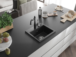 Mexen Milo Granit-Einbauspüle 1-beckig mit Küchenarmatur Carla, schwarz/silber metallisch - 6505-73-670700-70