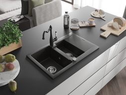 Mexen Gaspar Granitspüle 1,5-Becken mit Abtropffläche und Küchenarmatur Carla, schwarz/gold metallic - 6507-75-670700-70