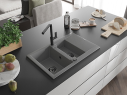 Mexen Gaspar Granitspüle 1,5-Becken mit Abtropffläche und Küchenarmatur Flora, grau - 6507-71-670401-70-B