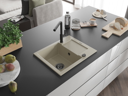 Mexen Enzo Granitspüle 1-Becken mit Abtropffläche und Küchenarmatur Flora, beige - 6506-69-670401-70-B