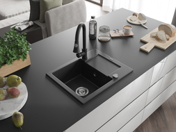 Mexen Enzo Granitspüle 1-beckig mit Abtropffläche und Küchenarmatur Elia, schwarz/silber metallic - 6506-73-670101-70