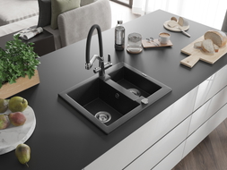 Mexen Carlos Granitspüle 1,5-Becken mit Küchenarmatur Duo, schwarz/silber metallic - 6518-73-671701-07