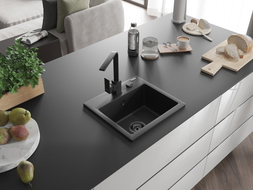 Mexen Milo Granit-Spüle 1-Kammer mit Küchenarmatur Rita, schwarz/silber metallic - 6505-73-670300-70-B