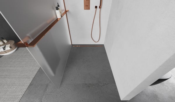 Exklusives Roségold im Badezimmer 